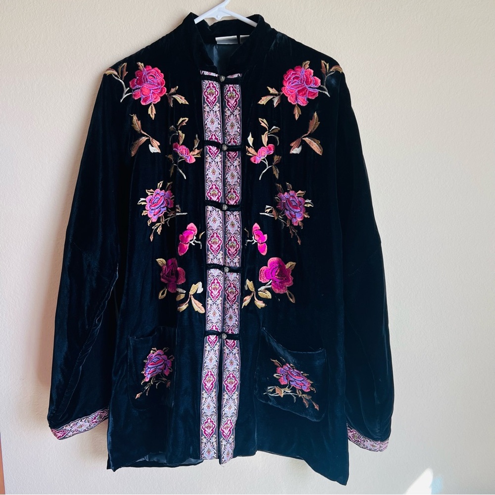 Newport News Black Velvet Embroidered Floral Jacket 14 Asian Boho Eclectic